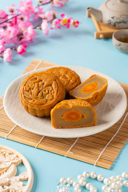 istock Mid Autumn Festival mooncake 2171948008