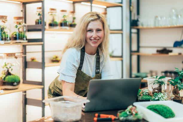 istock Beautiful flower shop owner 2172079712
