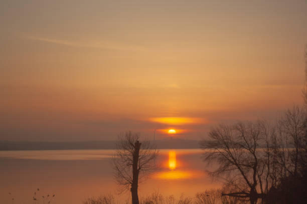 Sunset Glow: Nature’s Beauty on the Horizon.
