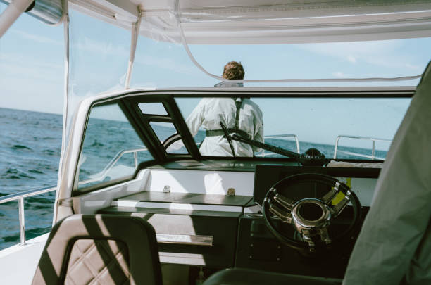 istock Private Cruise along Sydney Harbor and Whale Watching 2172313304