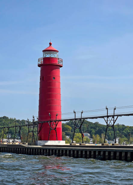 istock Grand Haven Michigan Lighthouse With Catwalk 2172392278