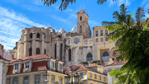 istock Streets of Lisbon 2172404560