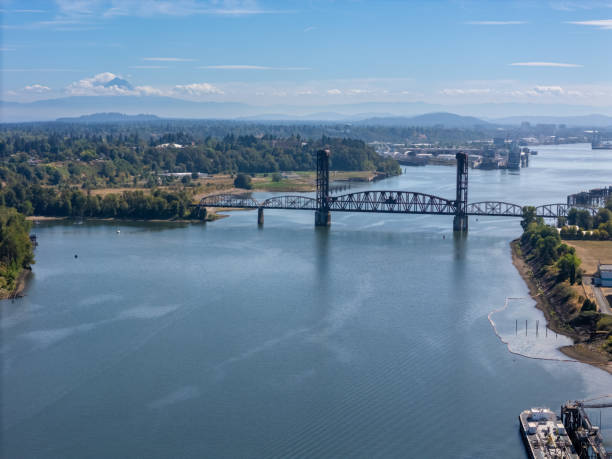 istock Portland Oregon Willamette River Bridge Aerial 2172490571