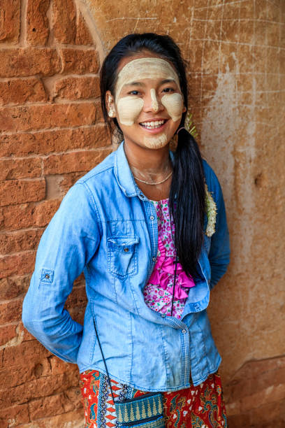istock Young Burmese girl posing in Bagan 2172542530