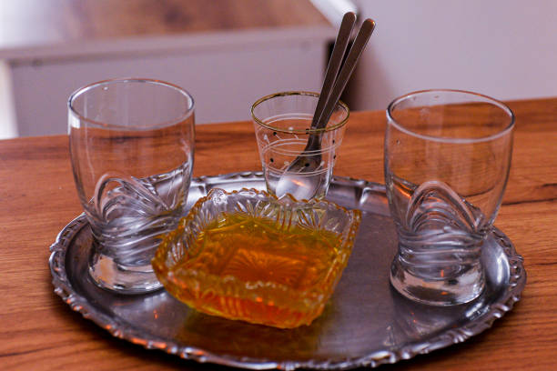 Full tea glass silhouette