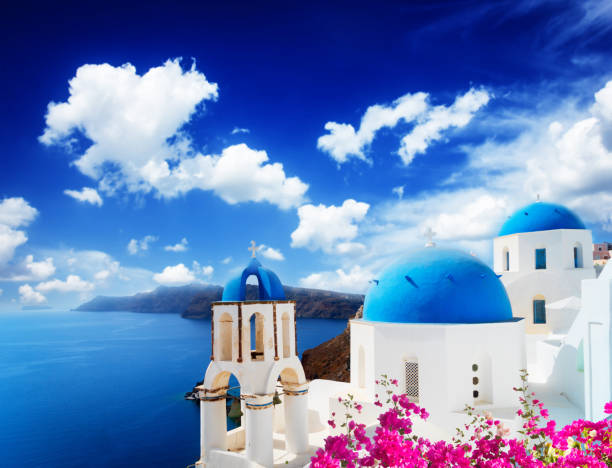 istock Oia, traditional greek village 2172836623