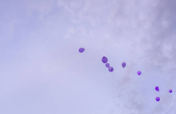 balloon to sculpt shapes