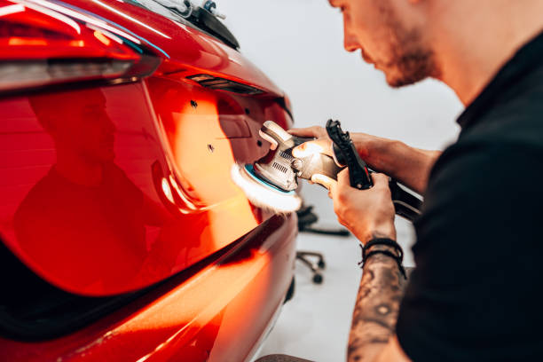 istock Car polishing and detailing 2173553118