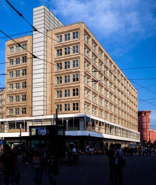 istock Historical Building at a Busy Urban Intersection During Daytime 2173696202