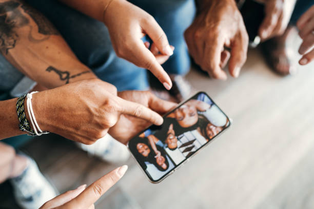 istock sharing the selfie on the social media 2173907793