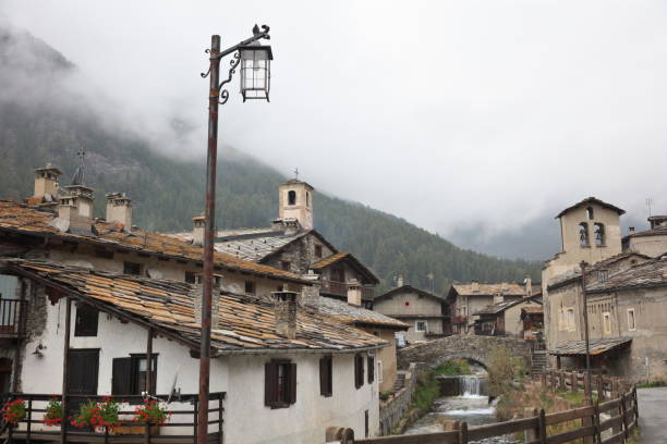 Chianale1800m to mountain hamlet; Pontechianale