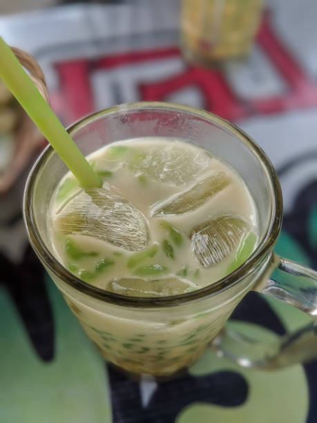 istock A refreshing glass of cendol 2174590072