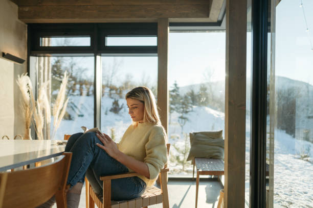 istock Spending a sunny winter day in the cabin house 2174724250
