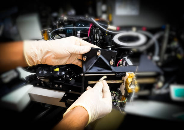 Industrial technician cleaning machine, Maintenance of machine.