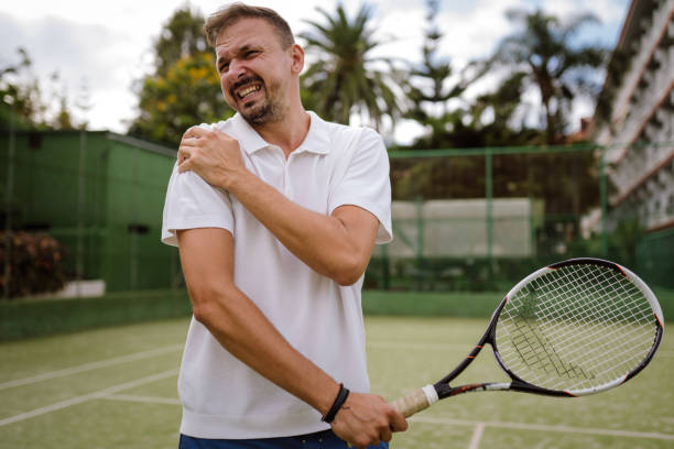 istock Getting hurt on the tennis court 2174920584