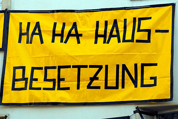 Resistance and demonstration as normality in a democracy