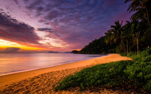 istock A Beautiful Morning in Trinity Beach 2175815823