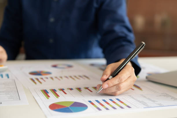 istock financial advice analysis business report 2175833697
