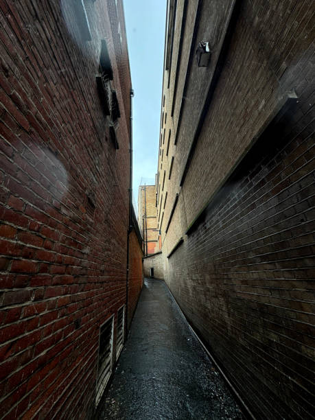 istock Narrow alley 2175860471