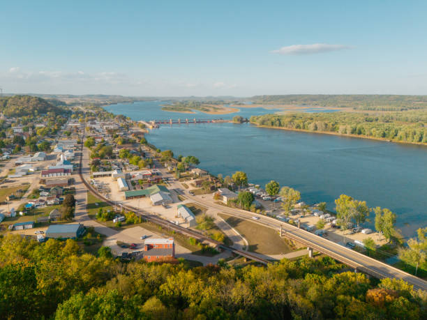 istock Mississippi River views from Bellevue, Iowa 2175945612