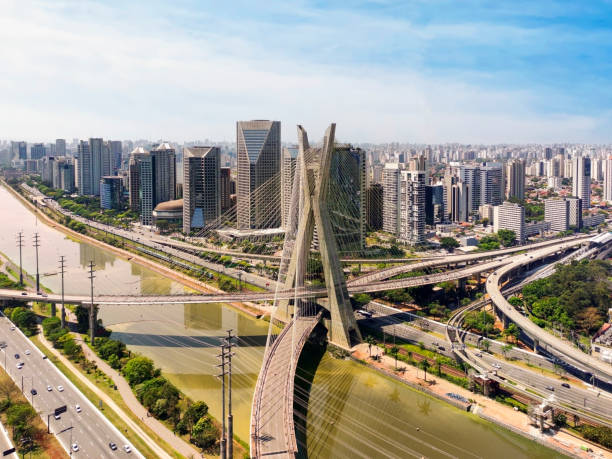 istock Marginal Pinheiros and the famous cable-stayed bridge. 2175957754