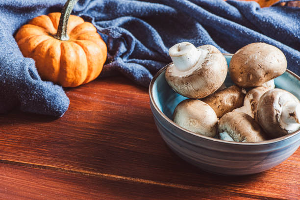 Raw Organic Baby Bella Mushrooms