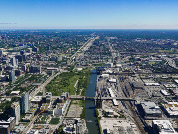 istock View of Chicago 2176004593