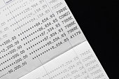 bankkonto-buch-auszug-saldonummer-bargeld-hand-halten-von-daten-investition-schulden.jpg?b=1&s=170x170&k=20&c=36sf3Qe6AZlxyxF6leuJiWCW1nVrzNQazfewbo1aM28=