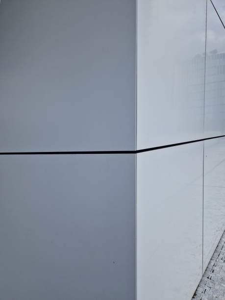 Titanium Wall Cladding 40+ Cladding Titanium Building Exterior Architecture Stock Photos ...