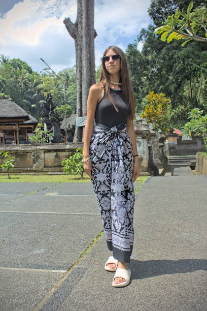 istock Girl in Hindu temple 2176353826