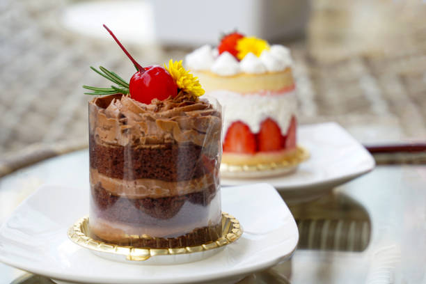 At tea time, the cake stand is filled with luscious and delicate mousses. The combination of rich tropical fruit flavors and velvety cream creates a delightful contrast in texture and flavor that lingers on the palate. It's an elegant and indulgent afternoon tea experience.