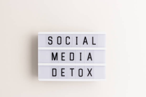 istock Lightbox with quote Social media detox. 2176508462