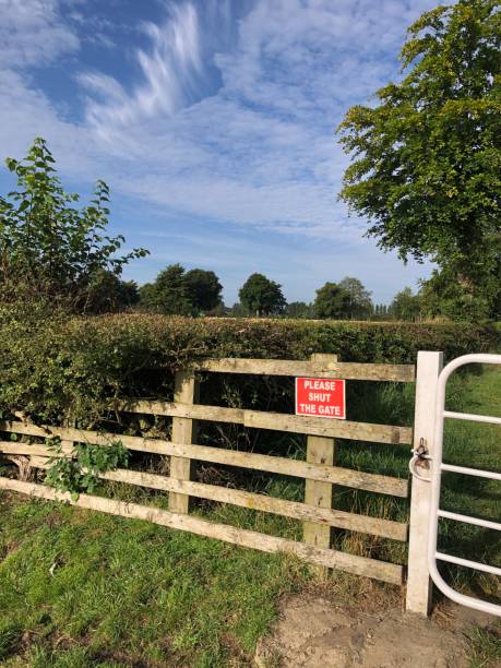 istock Sign in the countryside asking to shut the gate 2176635981