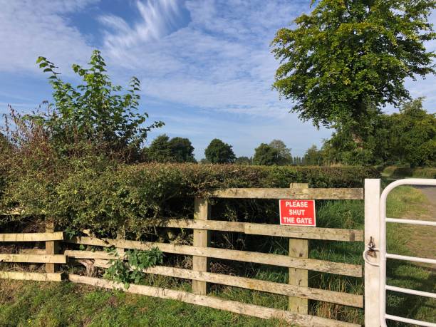 istock Sign in the countryside asking to shut the gate 2176635986