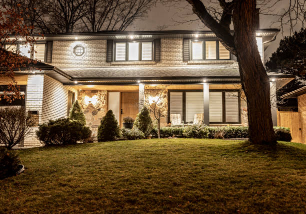 istock Canadian Home at Night 2176764901