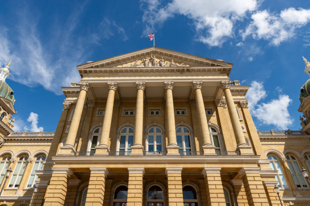 istock Iowa State Capitol Building 2176956093