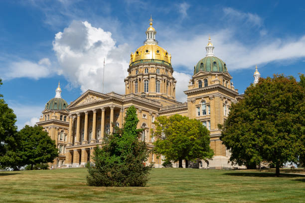 istock Iowa State Capitol Building 2176956741