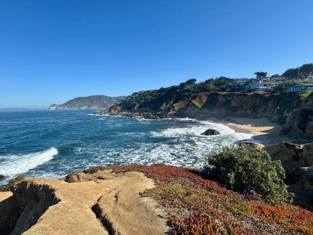 istock Northern California coast 2176986625