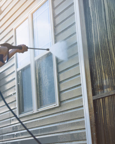 istock Pressure Washing Vinyl Siding - House - Window - Vertical 2177005473
