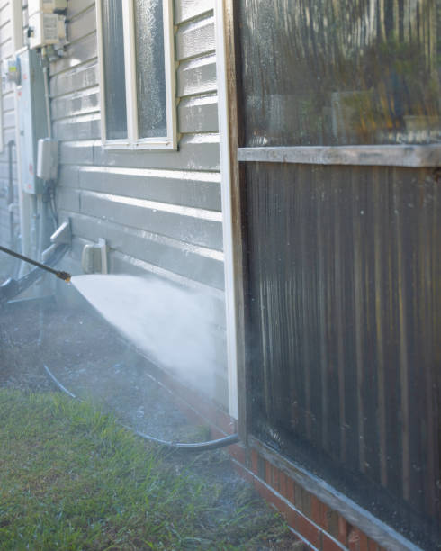 istock Pressure Washing Vinyl Siding - House - Vertical 2177005514