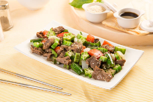 Carne Moída com Quiabo Fácil e Saborosa - receita deliciosa profissional - passo 3