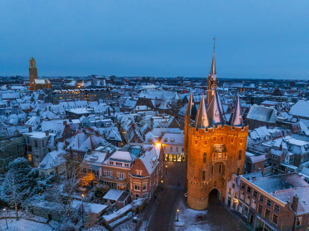 istock Zwolle Sassenpoort old gate during a cold winter morning 2177222707