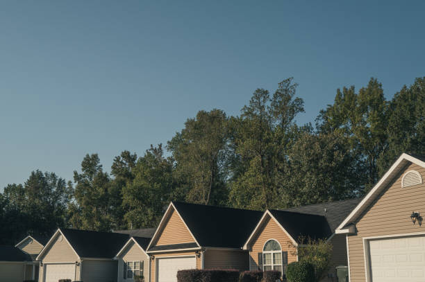 istock North Carolina Homes - Neighborhood - Brightly Lit 2177355144