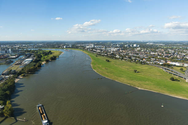 istock view of Dusseldorf and the Rhine 2177372607
