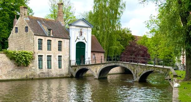 istock Begijnhof bridge in Bruges 2177479316