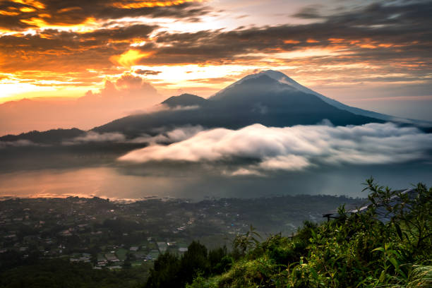 istock Mt Abang 2152 m seen from Mt Batur 1717 m, Ubud, Bali 2177517068