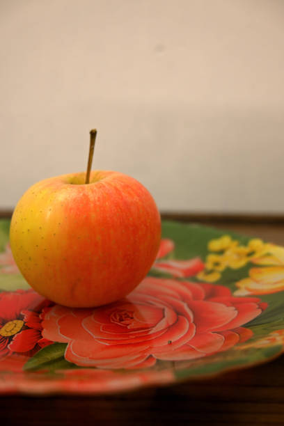Peeled apple