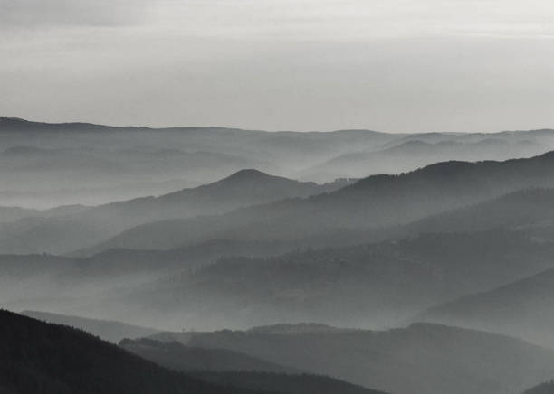 istock Beautiful mountain scenery photos, mountain wallpapers 2177609599
