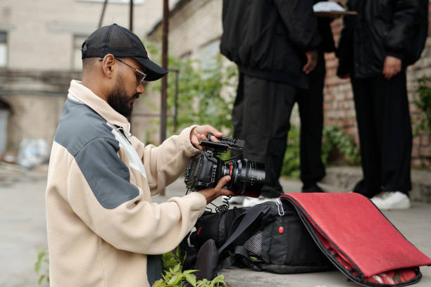 istock Focusing Camera Settings during Outdoor Photoshoot 2177626178