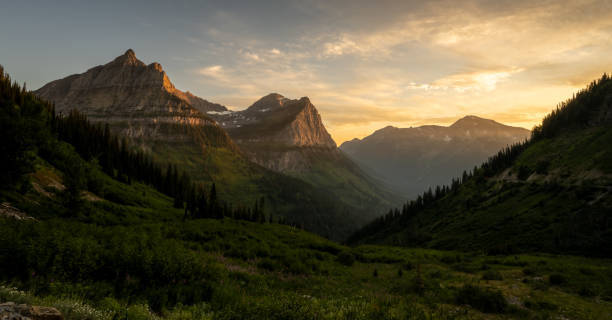 istock Light Fades On The Cliffs Of Mount Oberlin And Mount Cannon 2177674250